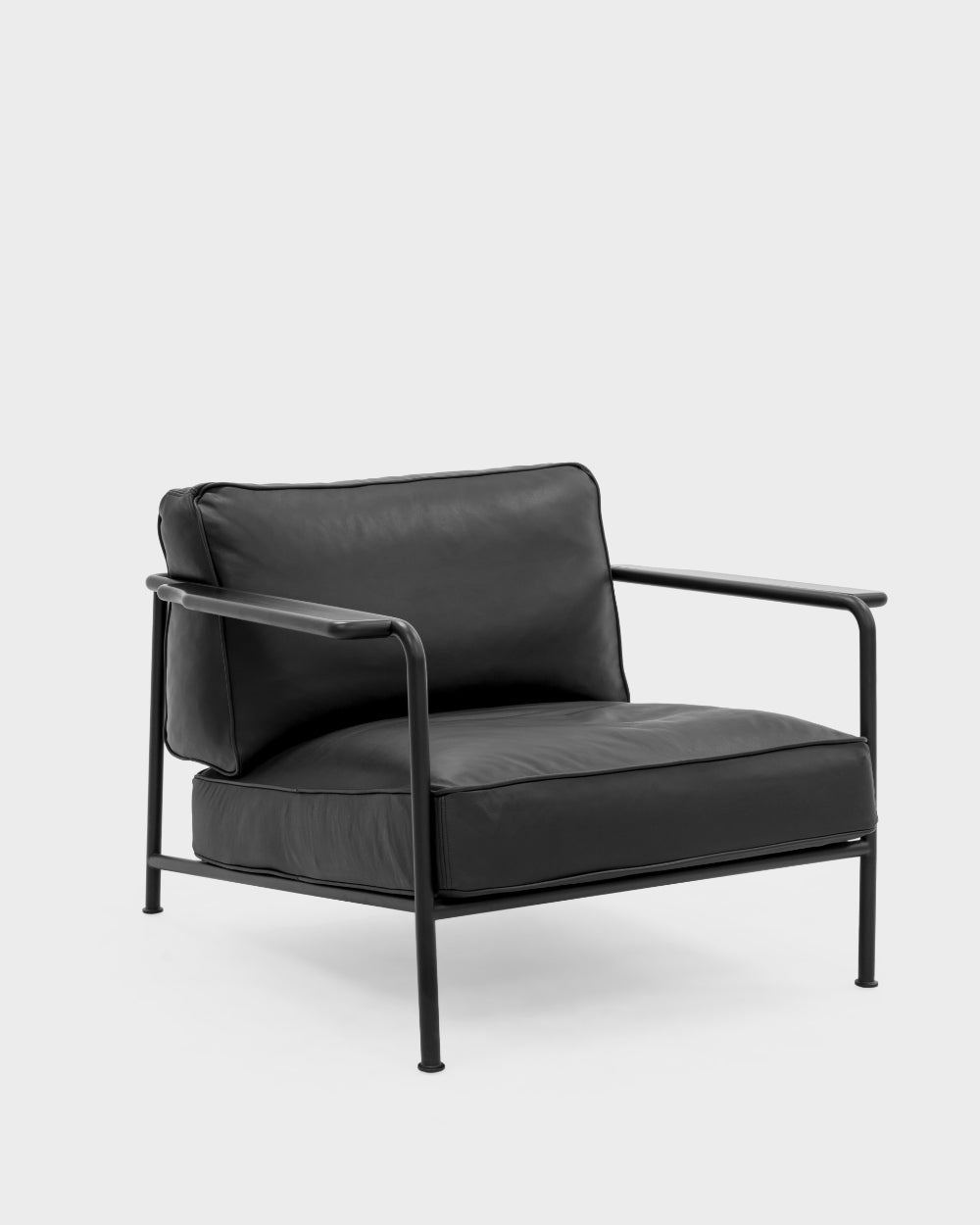 Aero Large Lounge Chair - Black Parma Leather