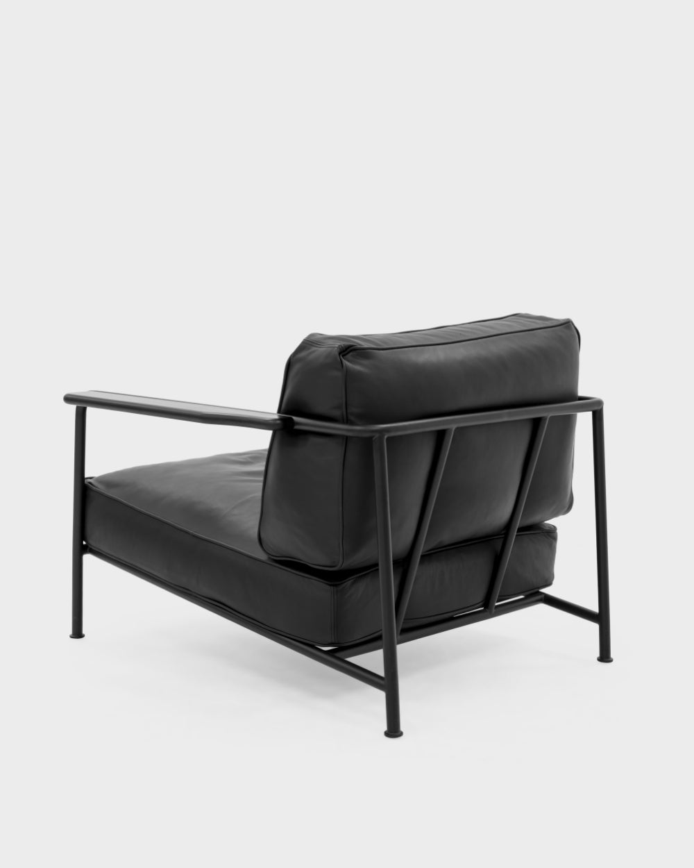 Aero Large Lounge Chair - Black Parma Leather
