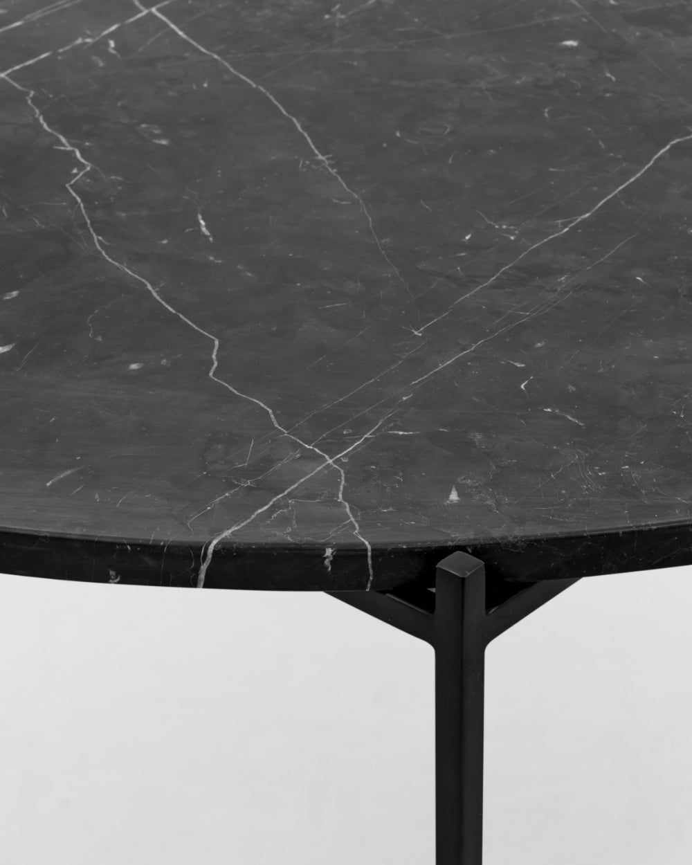 Circle Coffee Table - Nero Marquina Marble